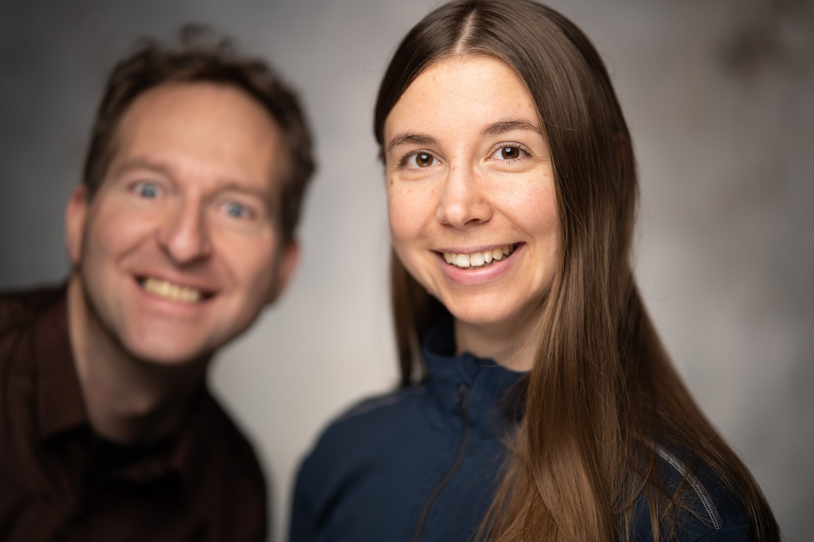 Mark Hosak und Eileen Wiesmann · gemeinsames Portrait · Verbundenheit in Tiefenschärfe